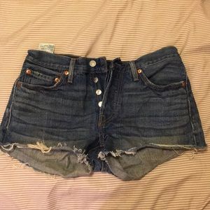 Levi high waist booty shorts